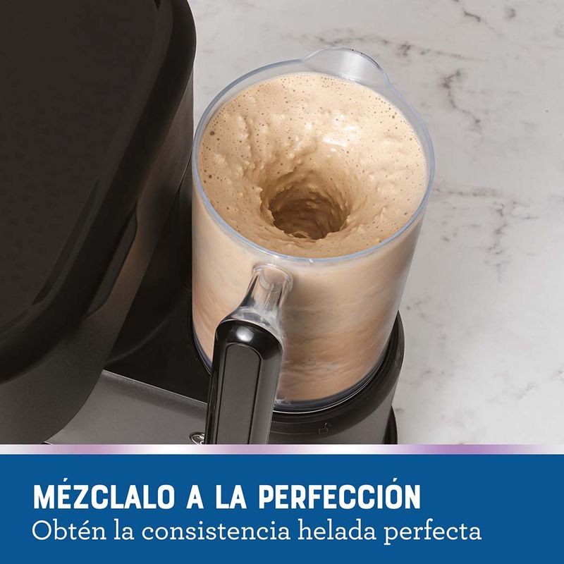 Cafetera frapp Oster con licuadora BVSTDC03B