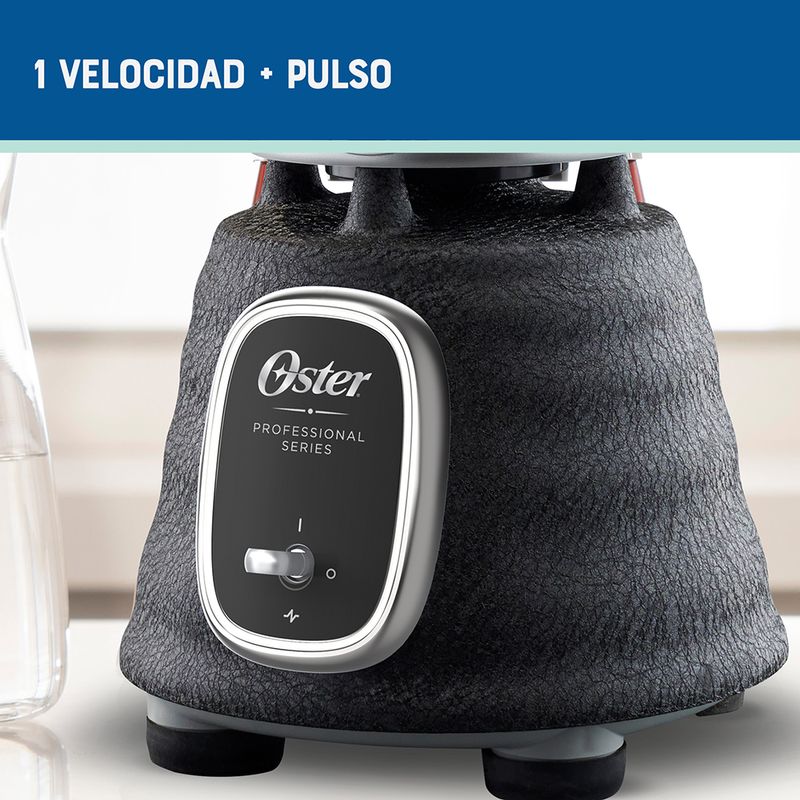 Licuadora clásica Oster® negra serie profesional con interruptor