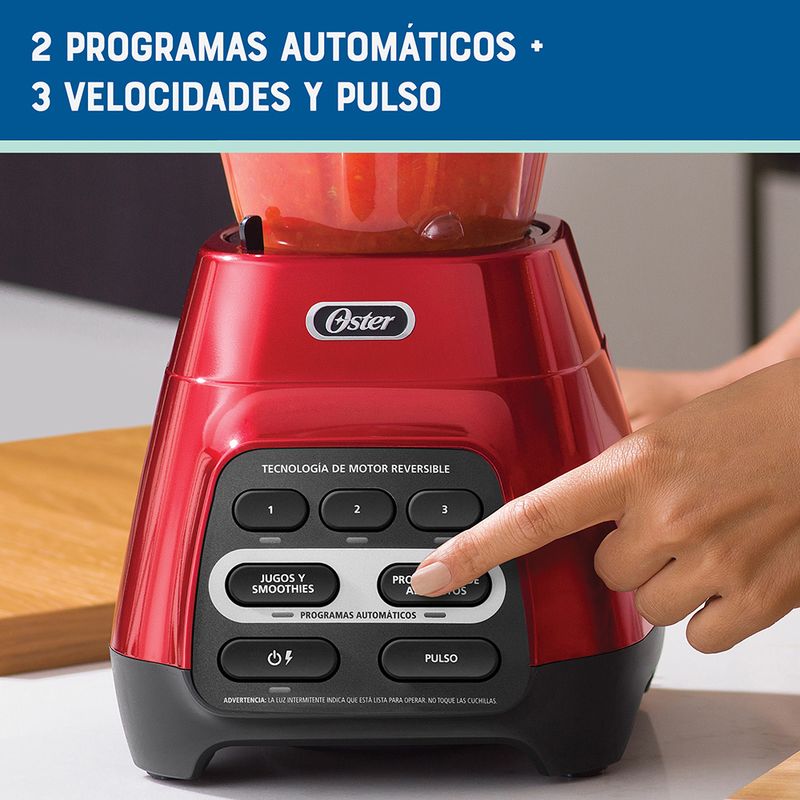 Licuadora Oster® roja con programas automáticos, tecnología